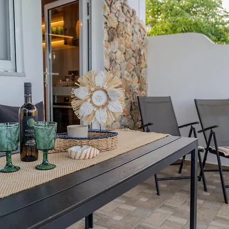 Diamond Seaview Stegna